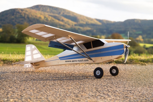1367/00 SPORTY QR-Trainer 1,3 mtr. Bausatz